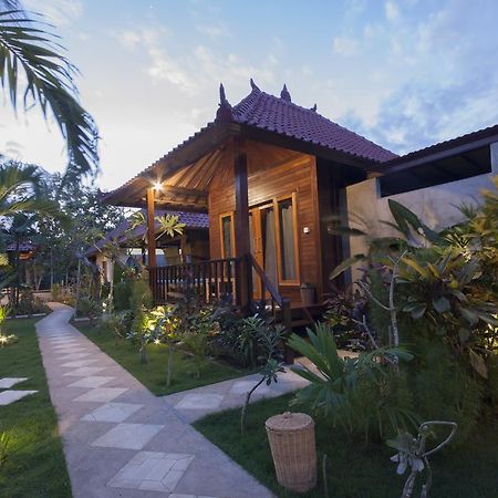 Amora Hut'S Lembongan Eksteriør billede
