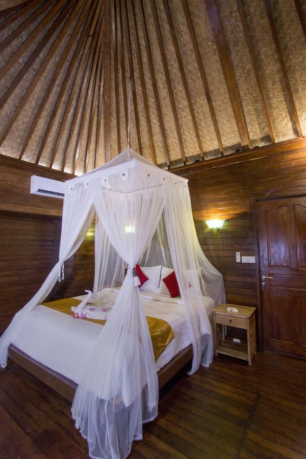 Amora Hut'S Lembongan Eksteriør billede